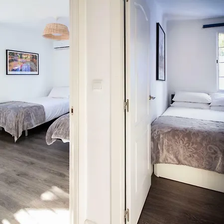 Beautiful Newly Refurbished Semi-detached House Tatil Evi Torremolinos