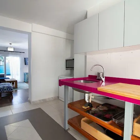Tatil Evi Beautiful Newly Refurbished Semi-detached House Torremolinos