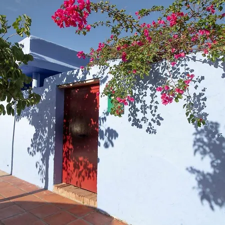 Vakantiehuis Beautiful Newly Refurbished Semi-detached House Torremolinos